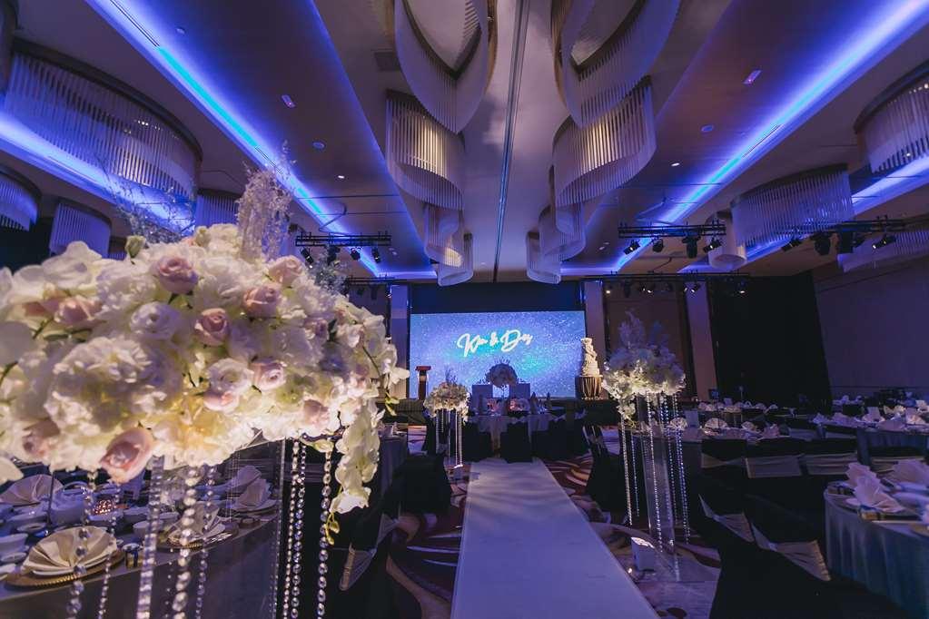 Pavilion Hotel Kuala Lumpur Managed By Banyan Tree Zewnętrze zdjęcie The ballroom
