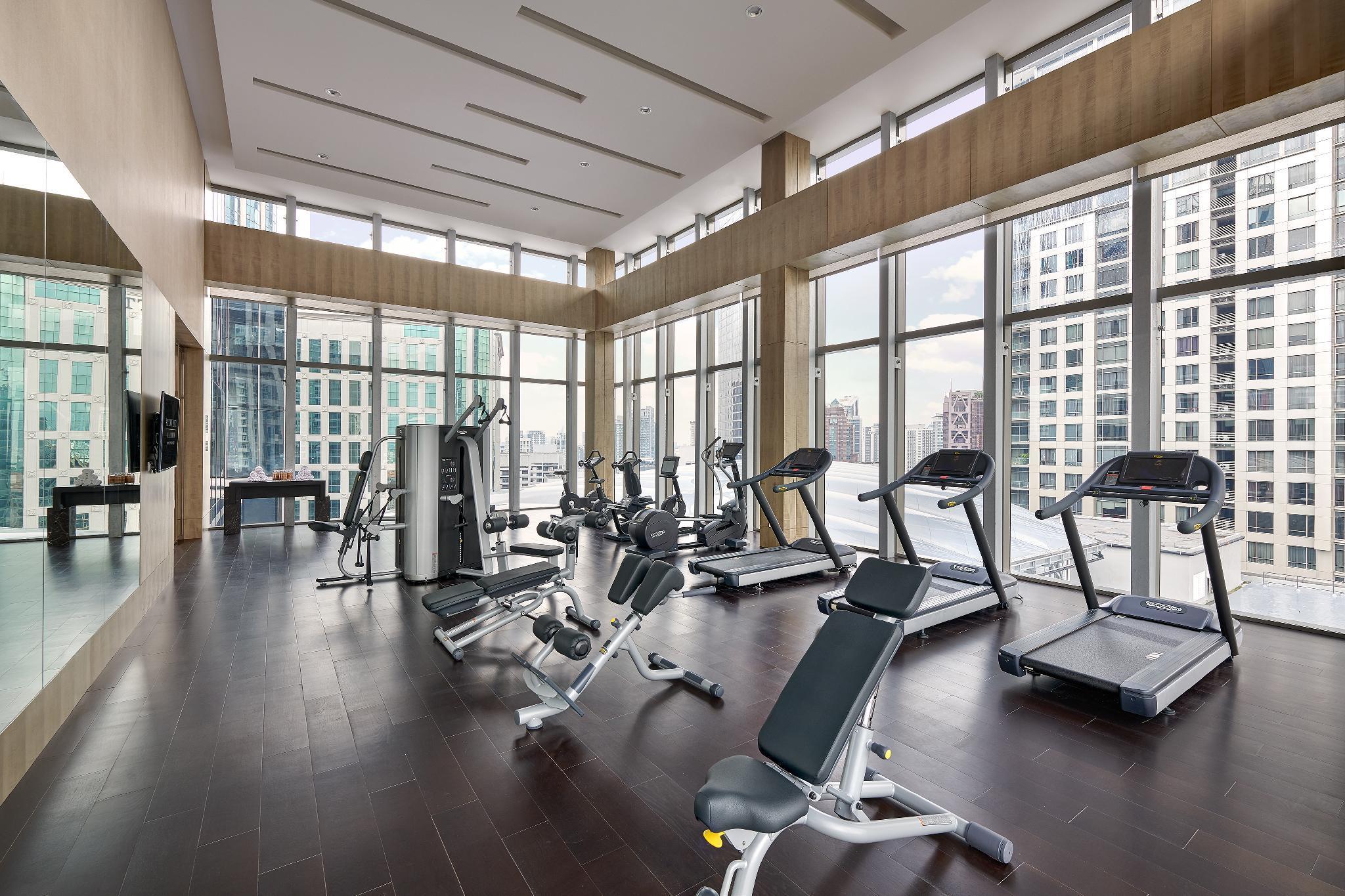Pavilion Hotel Kuala Lumpur Managed By Banyan Tree Zewnętrze zdjęcie The gym at the 1018